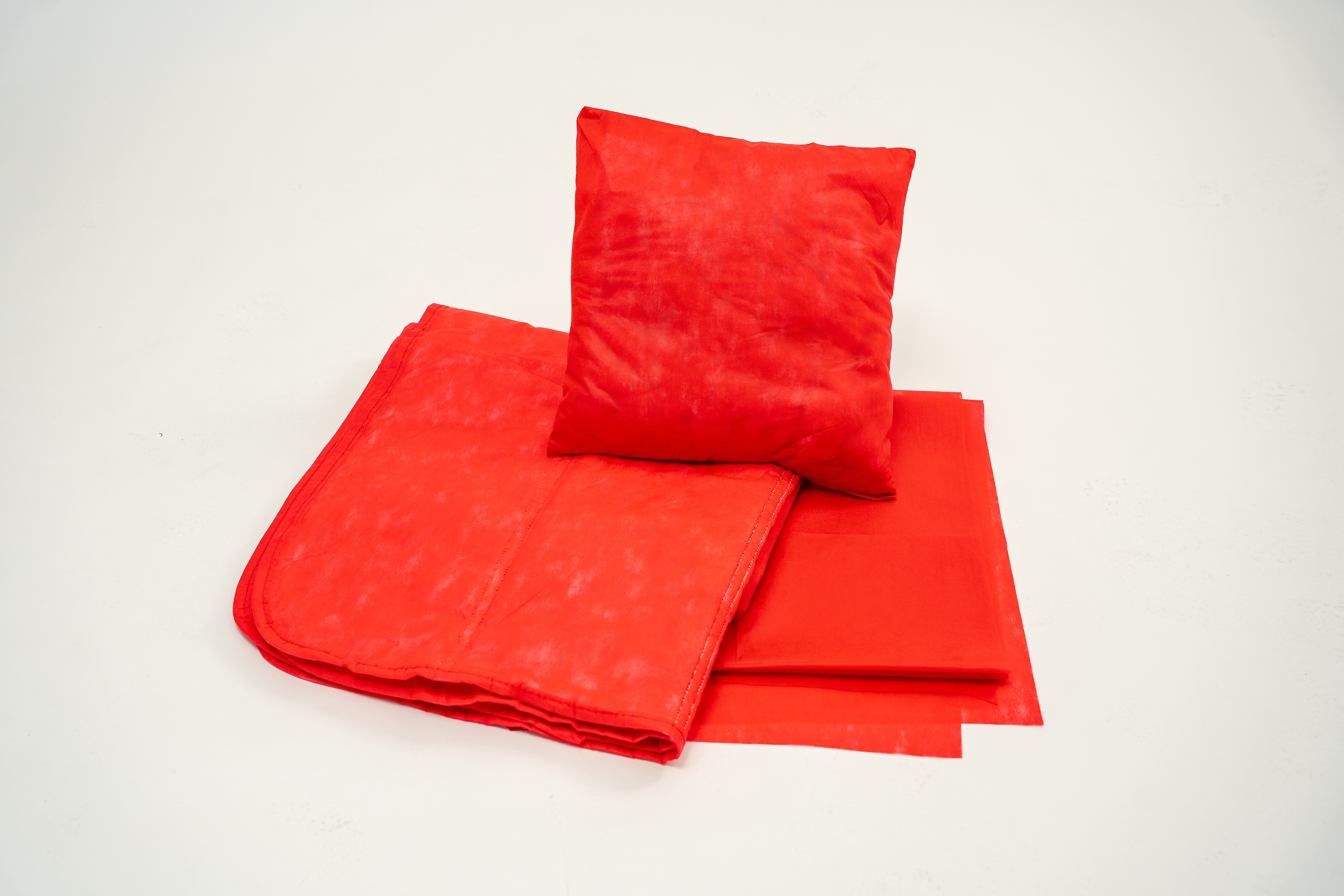 Disaster Relief Bedding Kit Premium 